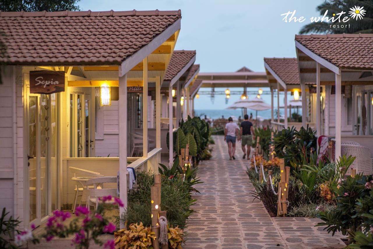 The White Resort Agonda Exterior foto